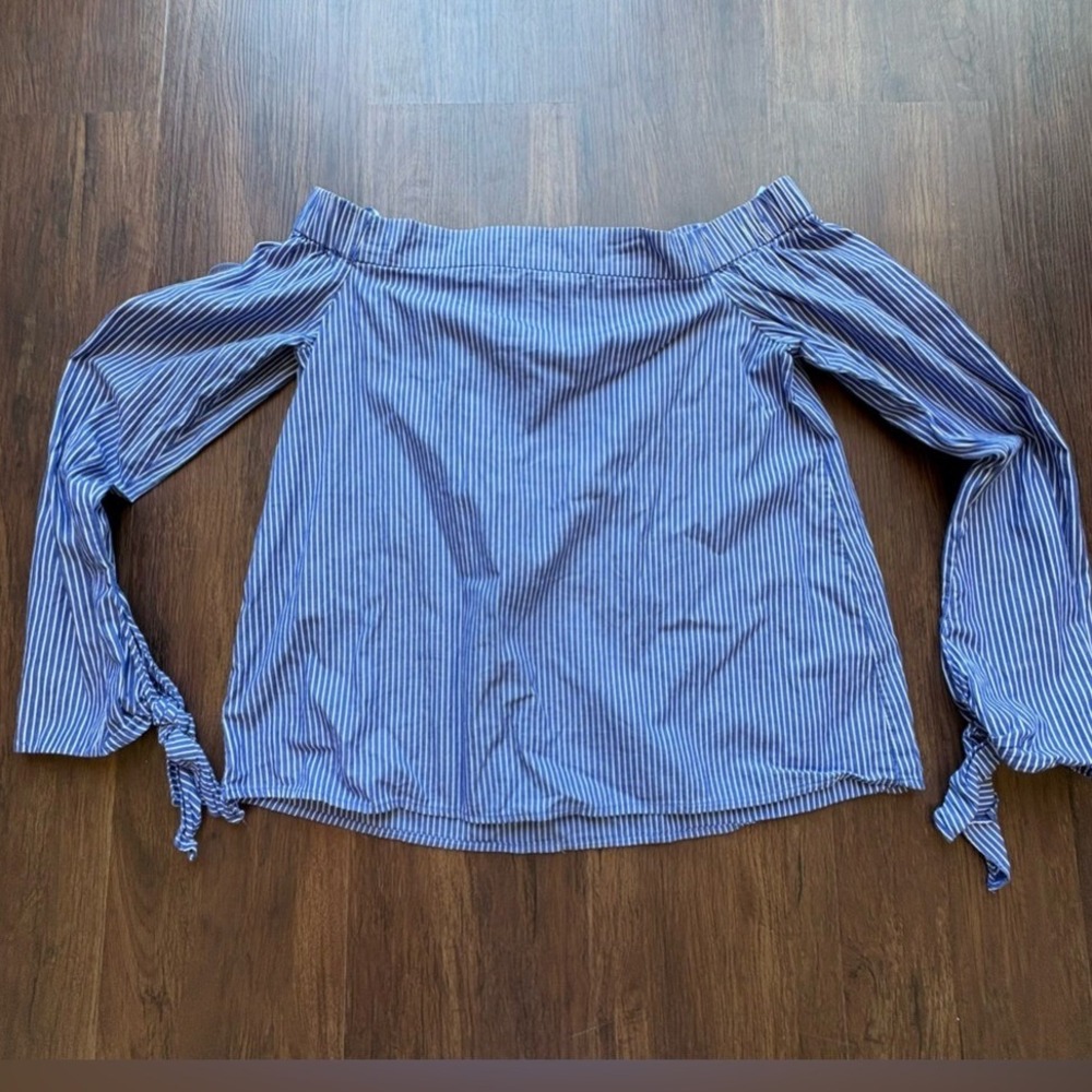 Coastal Chic Blue White‎ Striped Off Shoulder Blouse Tie Sleeve Small Nautical